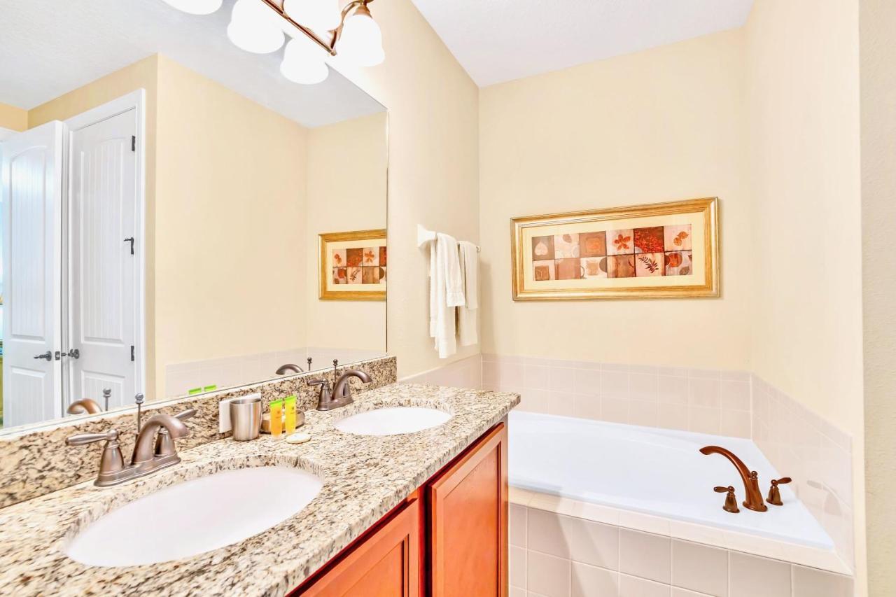 Huge 10 Bdr Family House With Arcades And Free Pool Heat Near Disney Orlando Dış mekan fotoğraf